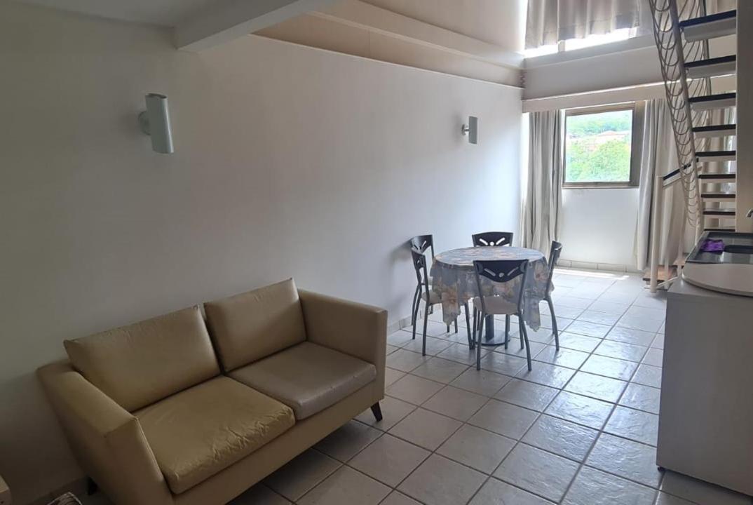 Flat 07
